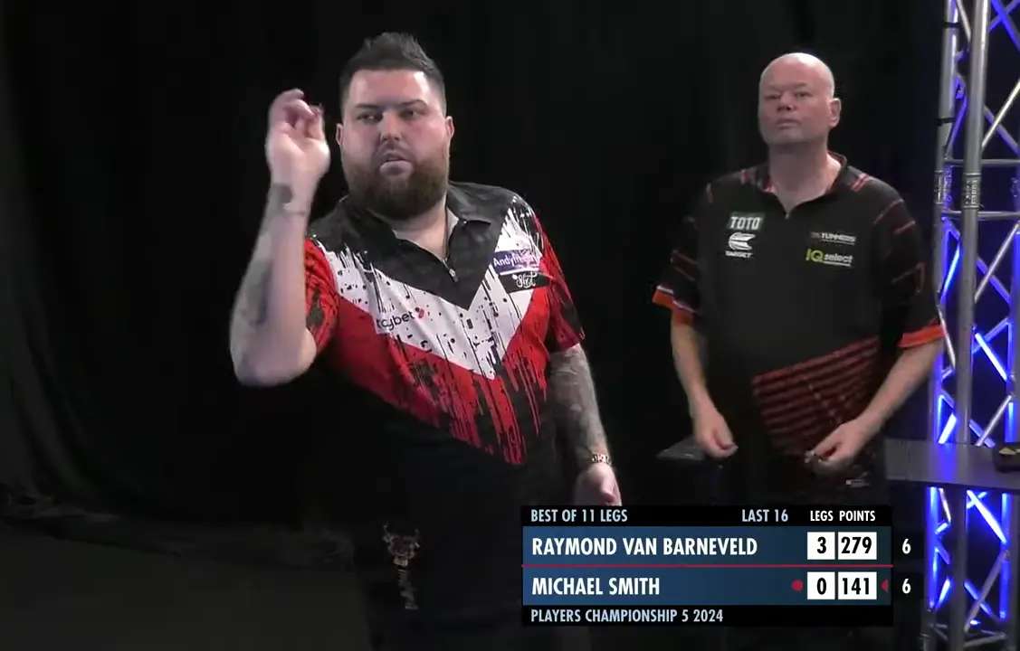VIDEO: Kijkers reageren verbaasd op reactie Van Barneveld na 9-darter Michael Smith