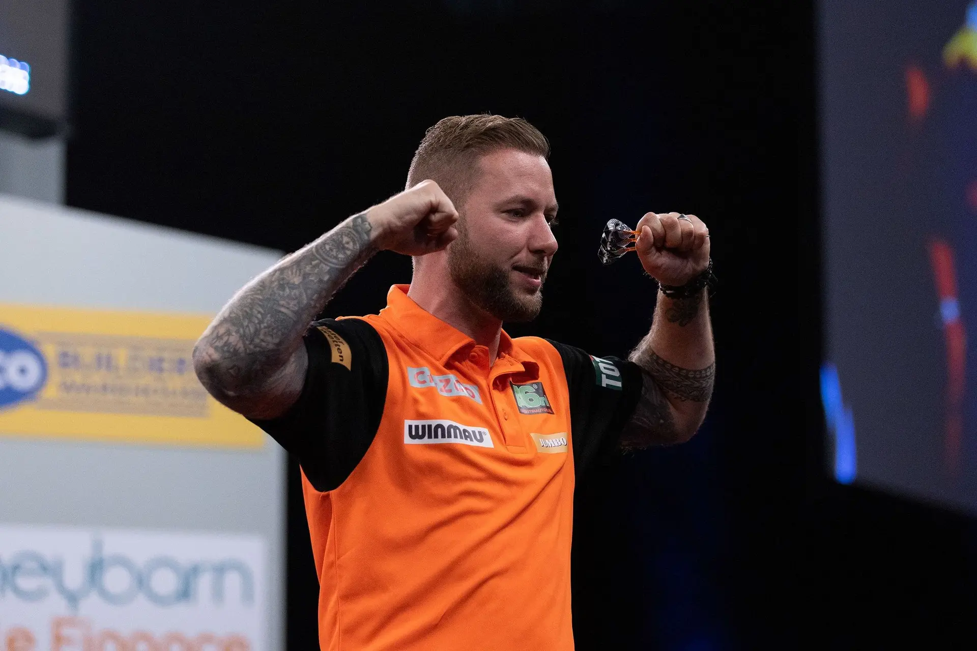 Noppert brengt aantal Nederlanders op Grand Slam of Darts op 6 met nog 1 plek te vergeven