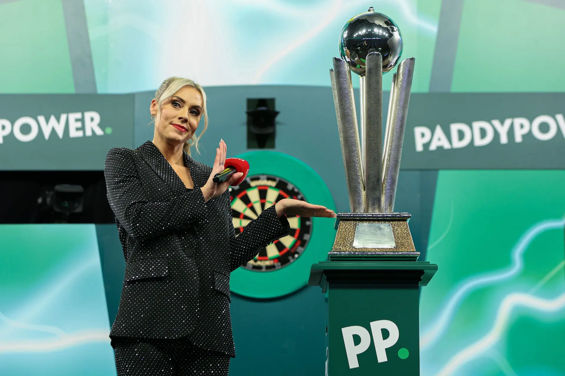 Loting van het PDC WK 2026 zal vanavond plaatsvinden, zo volg je het allemaal live