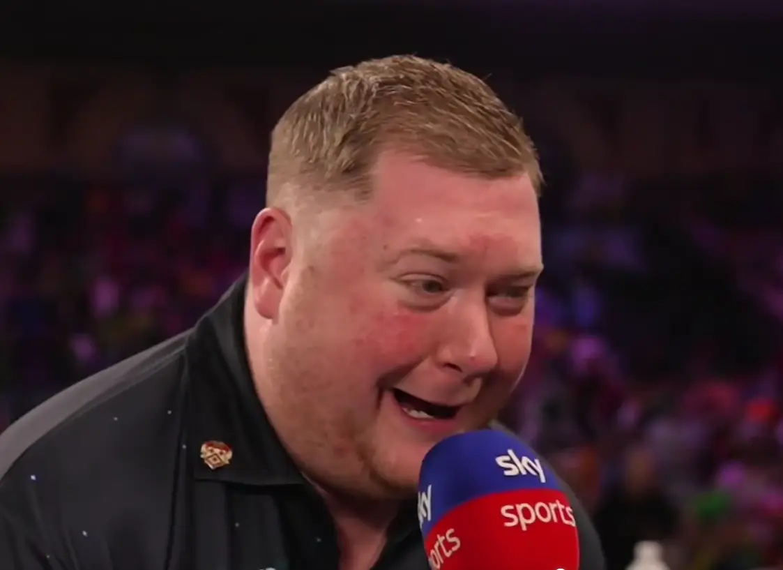 Hilarische imitatie en boodschap voor het publiek van Ricky Evans bij Sky Sports