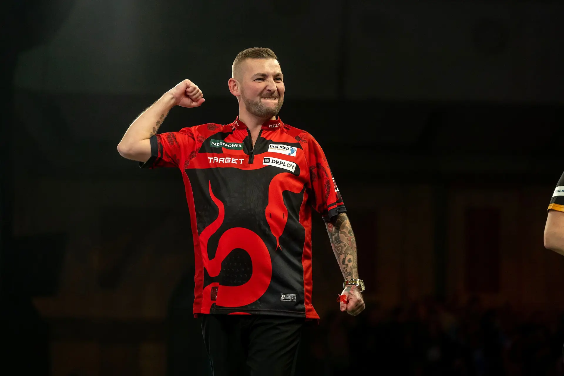 Aspinall wint voor het eerst een Eurotour na overwinning op Joyce in finale European Darts Trophy