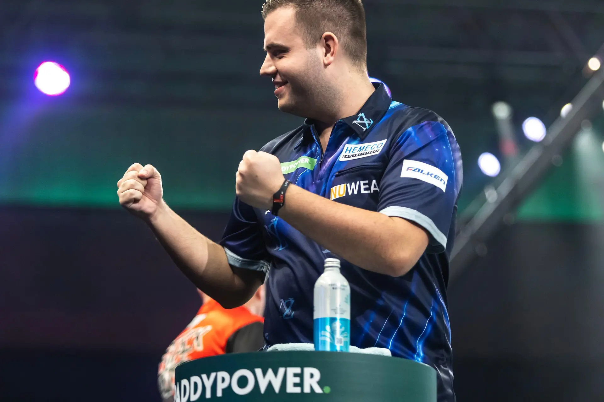Programma European Darts Open vrijdag, de eerste ronde in Leverkusen