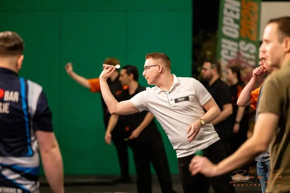 PDC Development Tour 16: Manby wint voor het eerst, Nederlanders stranden in kwartfinale