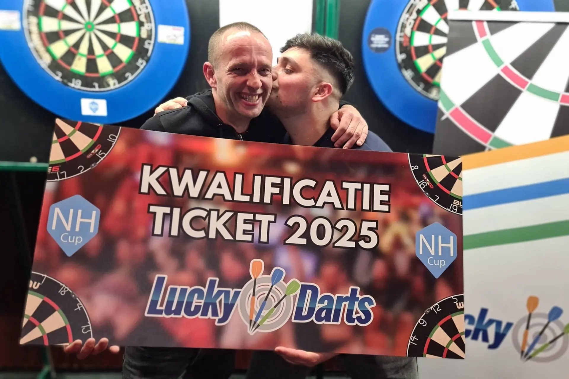 Dag 2 NH Cup 2025: Debbie Witteveen naar Dames finale, Angelo Balsamo nipt langs Danny van der Stad