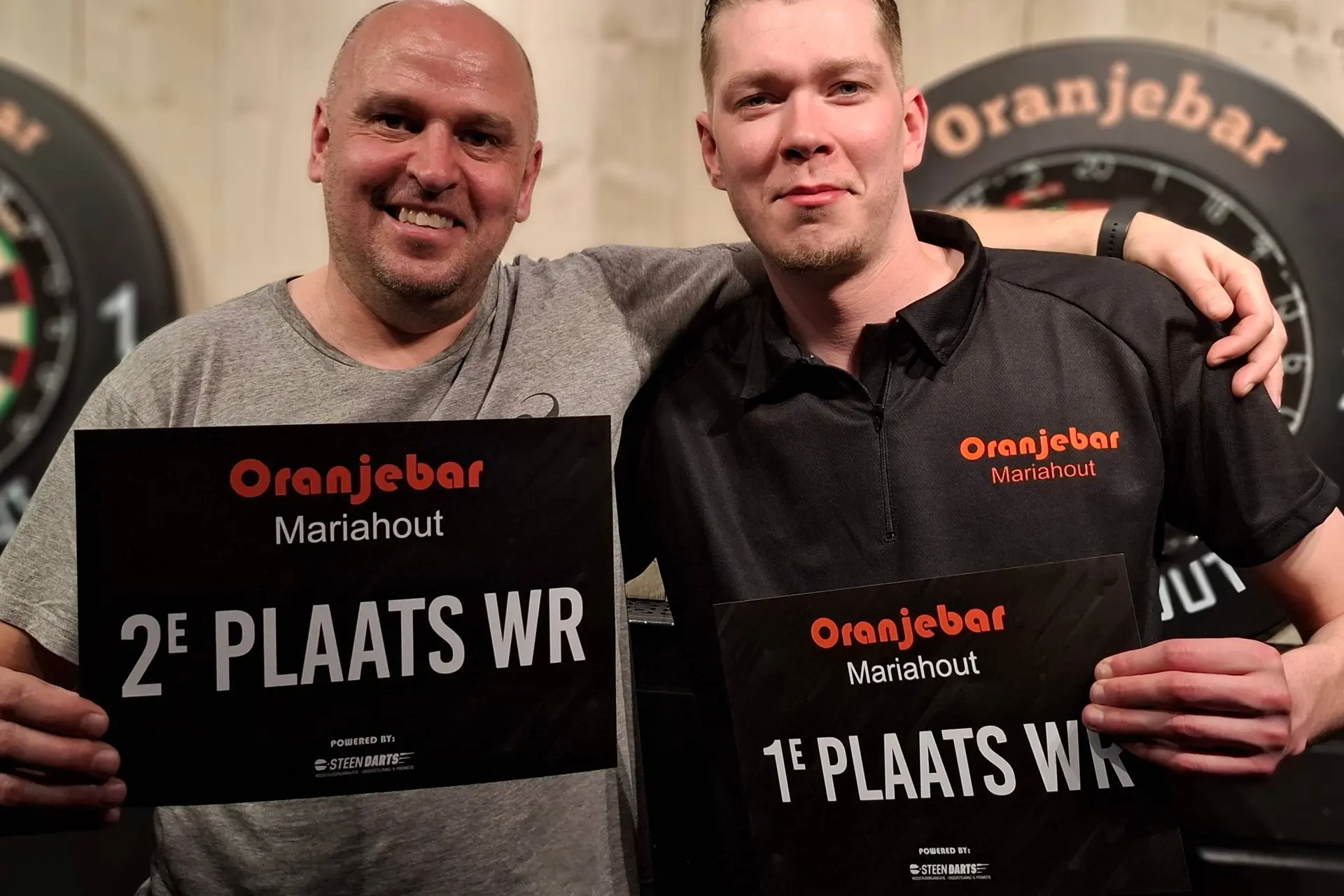 Jimmy van Schie kan niet verliezen in Oranjebar en wint ook Oranjebar After Carnavals Darts