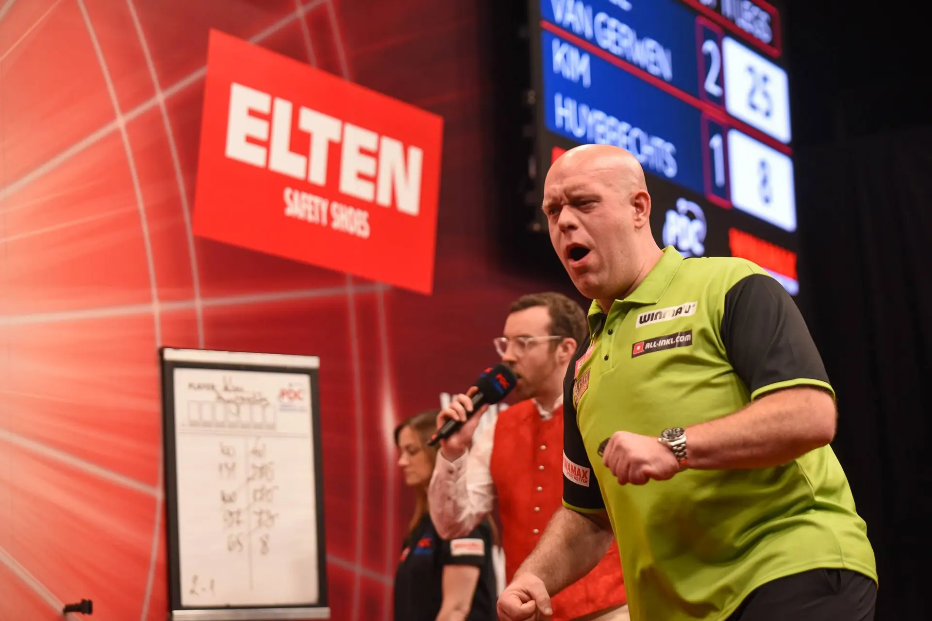 GDGP: Van Gerwen zegeviert indrukwekkend met 9-darter en ook Van Veen naar kwartfinales