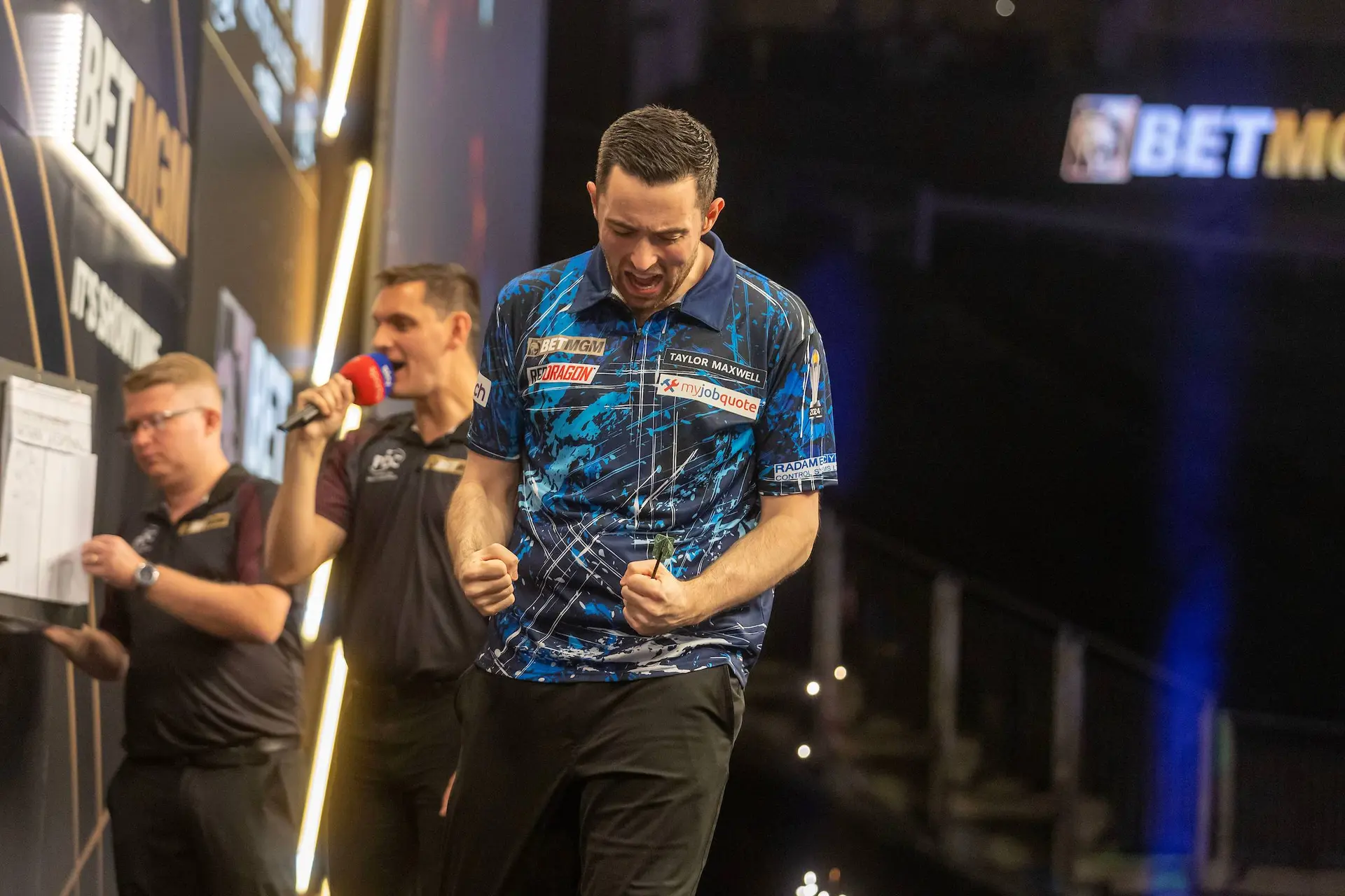 Droomfinale in de O2: Humphries en Littler strijden om Premier League-glorie