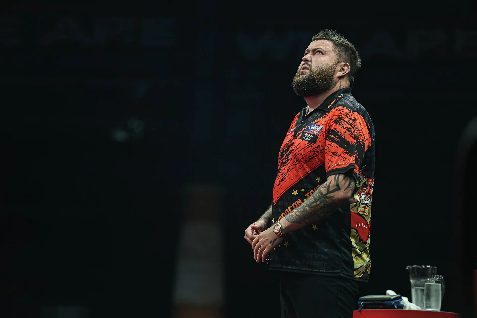 Michael Smith gaat na World Matchplay mogelijk ook World Grand Prix missen