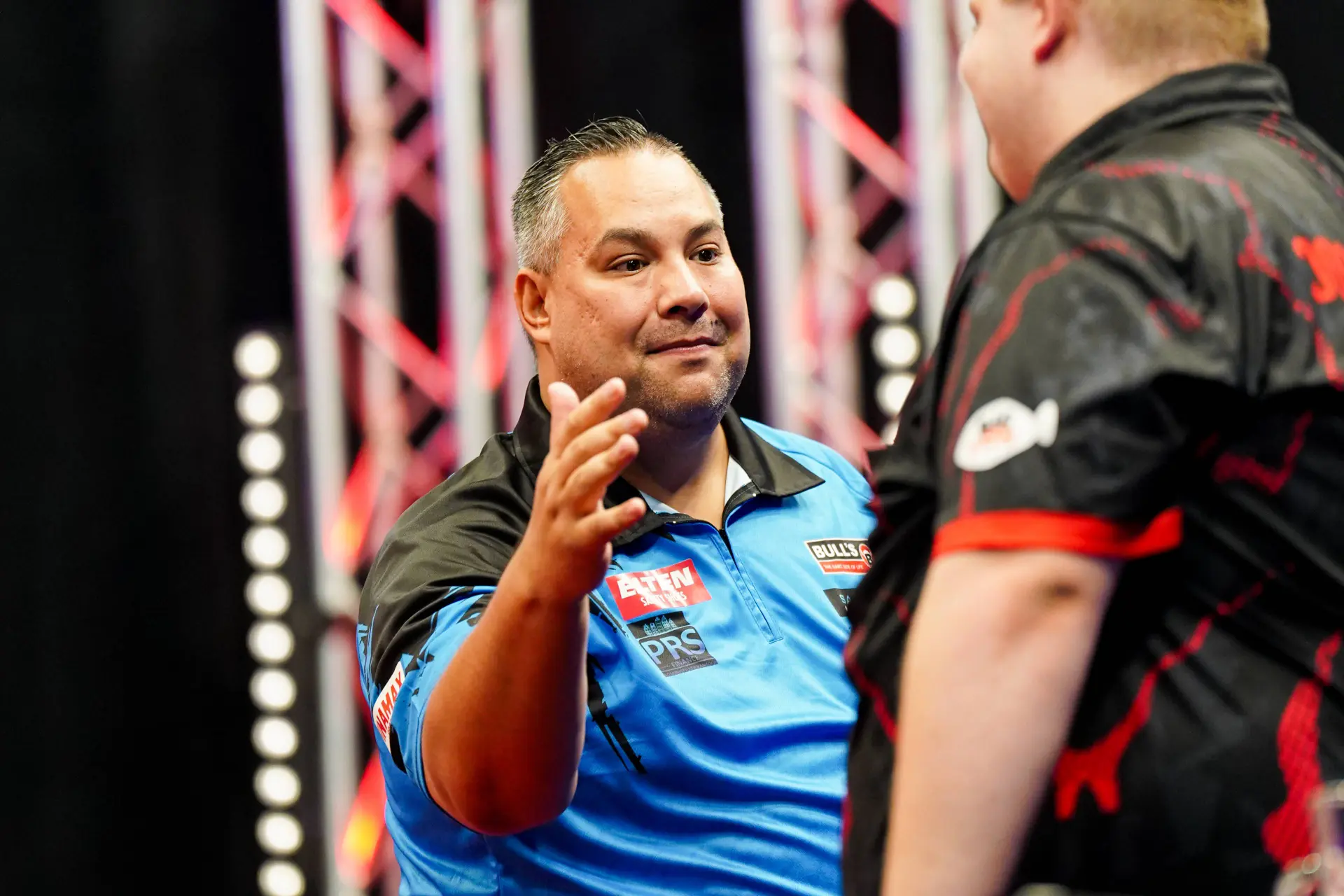 LIVEBLOG: Avondsessie European Darts Open, Jermaine Wattimena verdedigt Nederlandse eer in Leverkusen