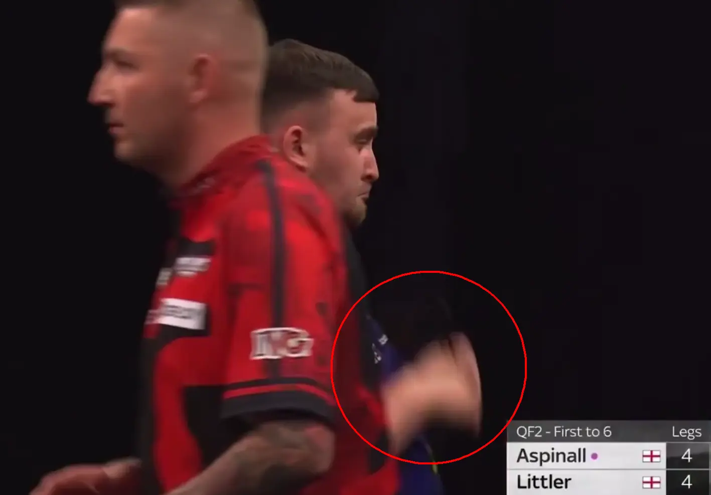 Luke Littler ontvangt veel kritiek vanwege dit moment tijdens de Premier League-avond