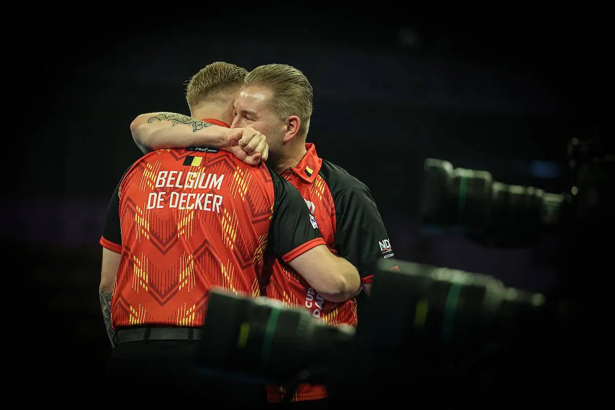 Verrassende nederlaag van België tegen de Filipijnen in de tweede ronde van de darts World Cup
