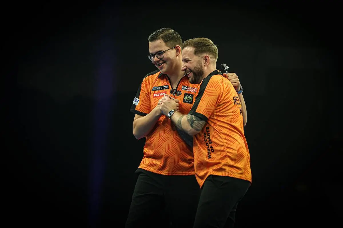 World Cup of Darts: Nederland whitewasht Schotland, Duitsland stuurt Engeland naar huis