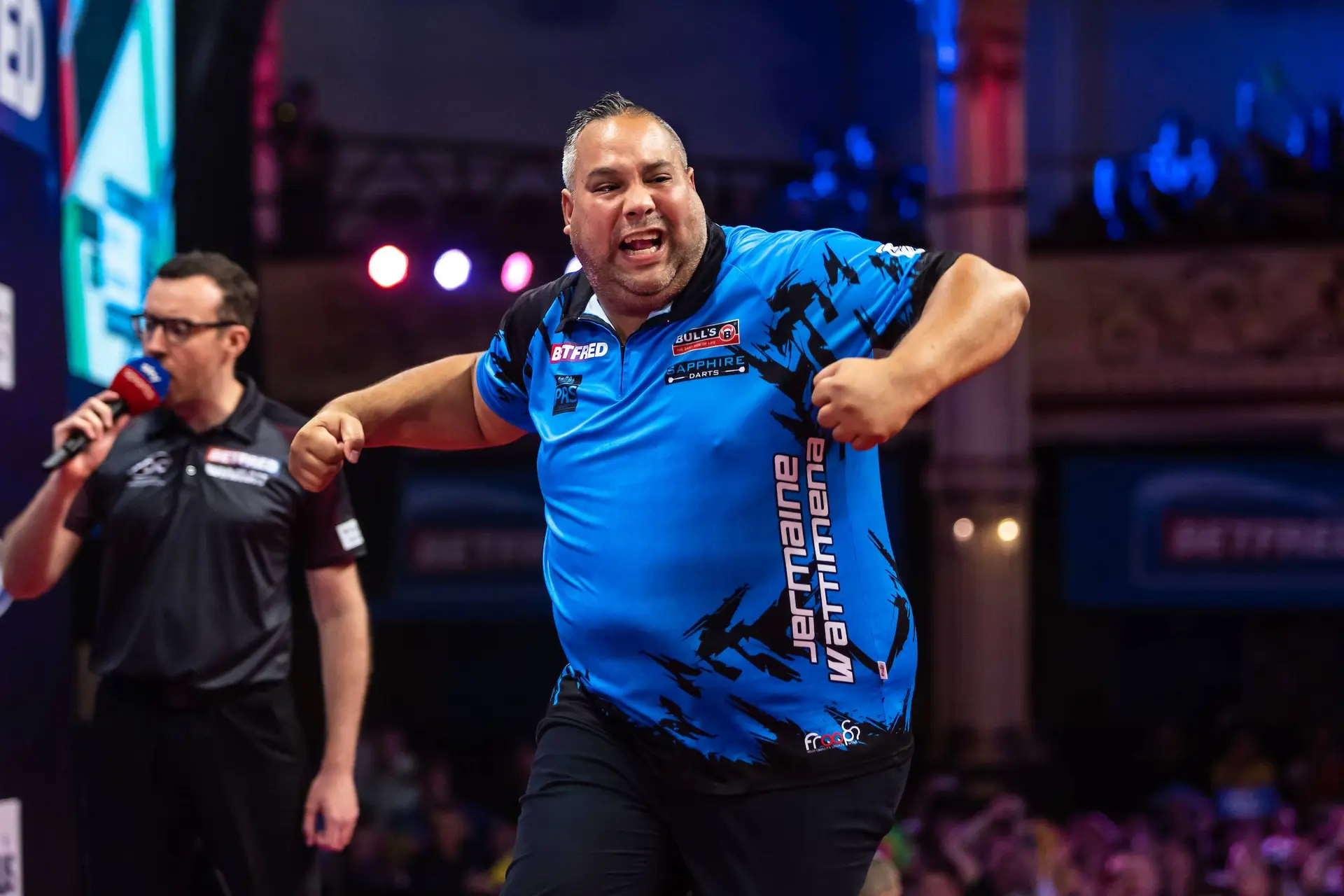 German Darts Championship: 4 uit 4 voor Nederland, 9-darter Van Duijvenbode