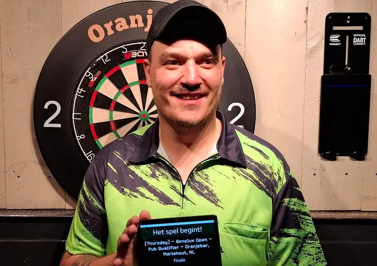Danny van Klompenburg beste tijdens speeldag 6 van de Oranjebar/ADC Winmau Benelux Open