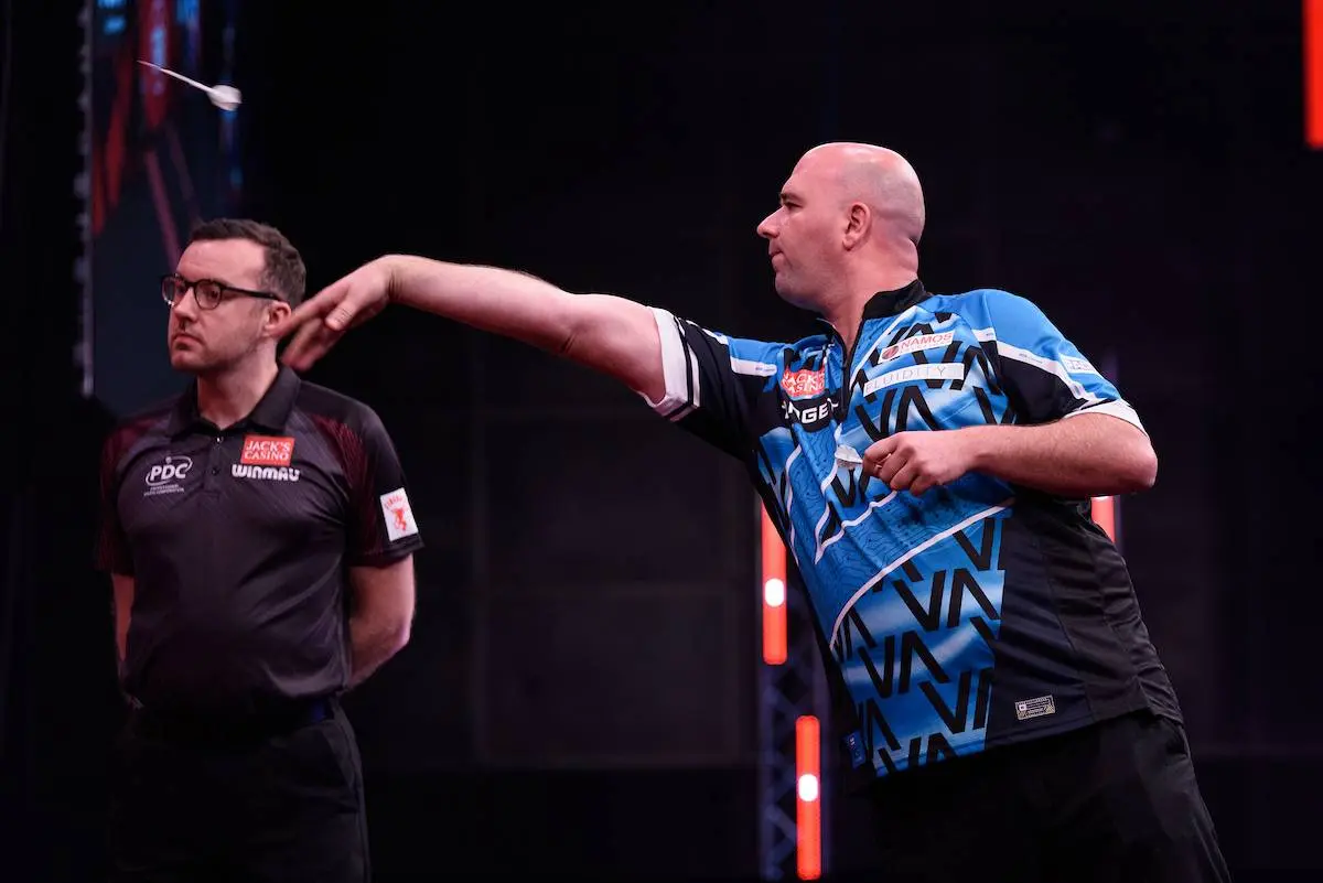 Cross kijkt uit naar tweede ronde World Series Finals tegen Michael van Gerwen: "Ziet eruit alsof hij terug is"