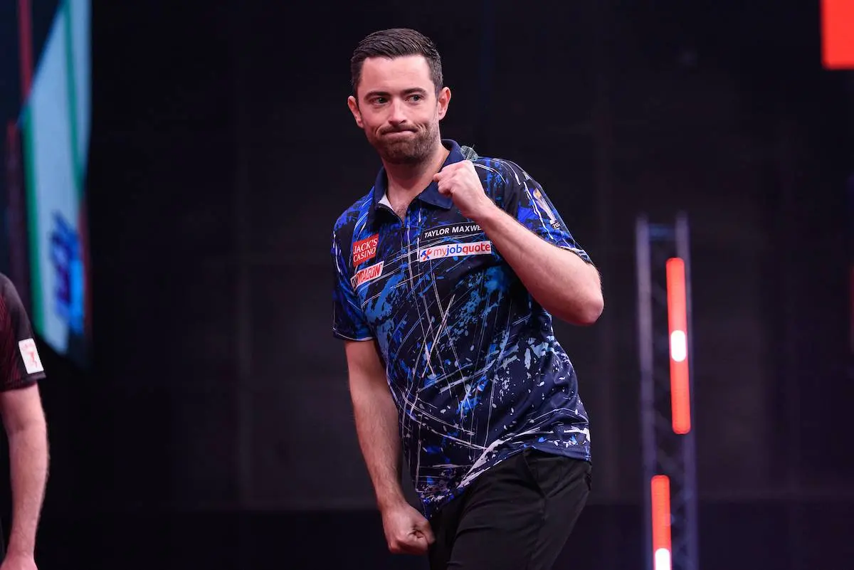 Luke Humphries voorbereid op kwartfinale World Series Finals tegen Michael van Gerwen: "Hij is altijd goed in eigen land."