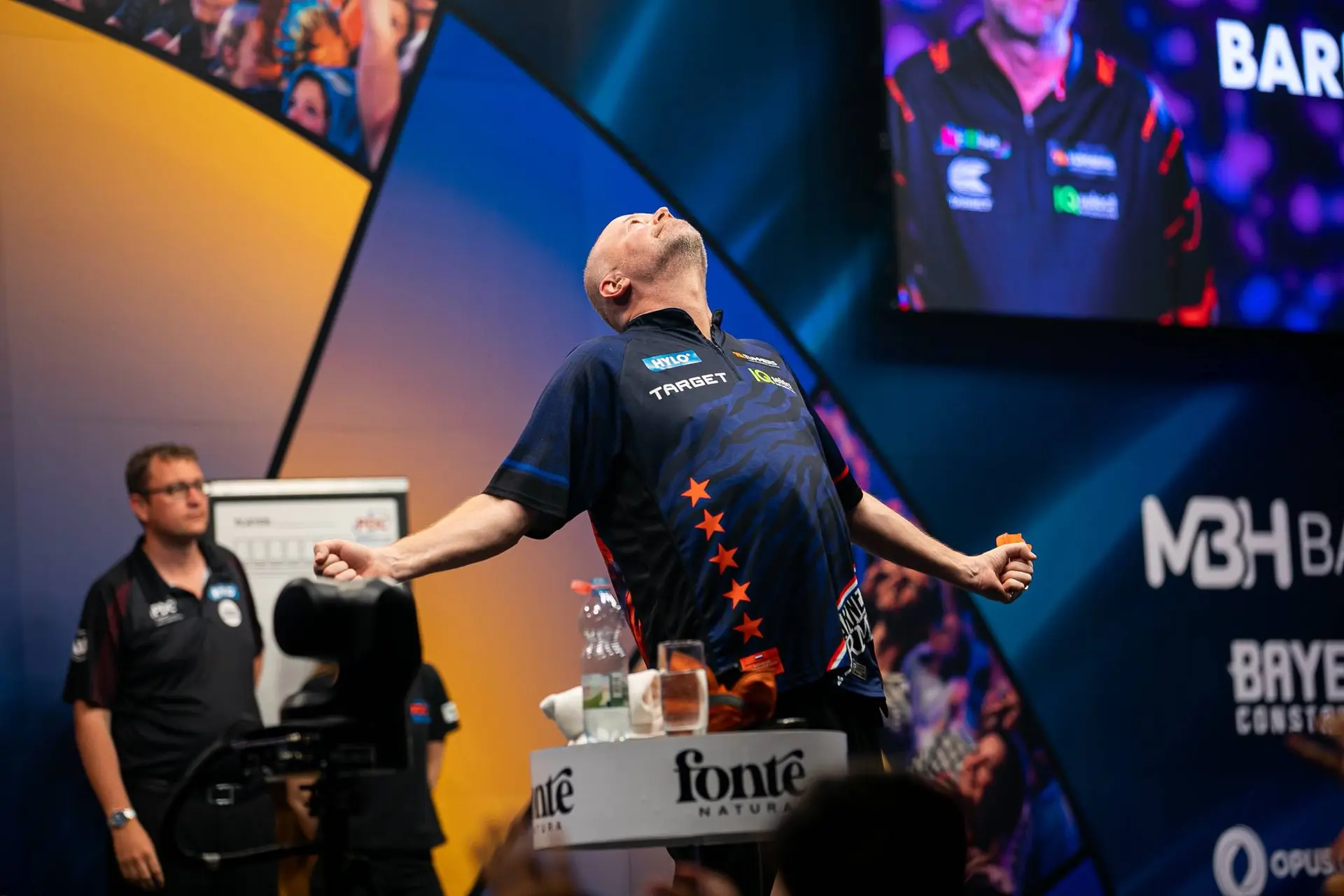 Van Barneveld en Zonneveld onder druk: beslissend weekend in Basel voor World Grand Prix