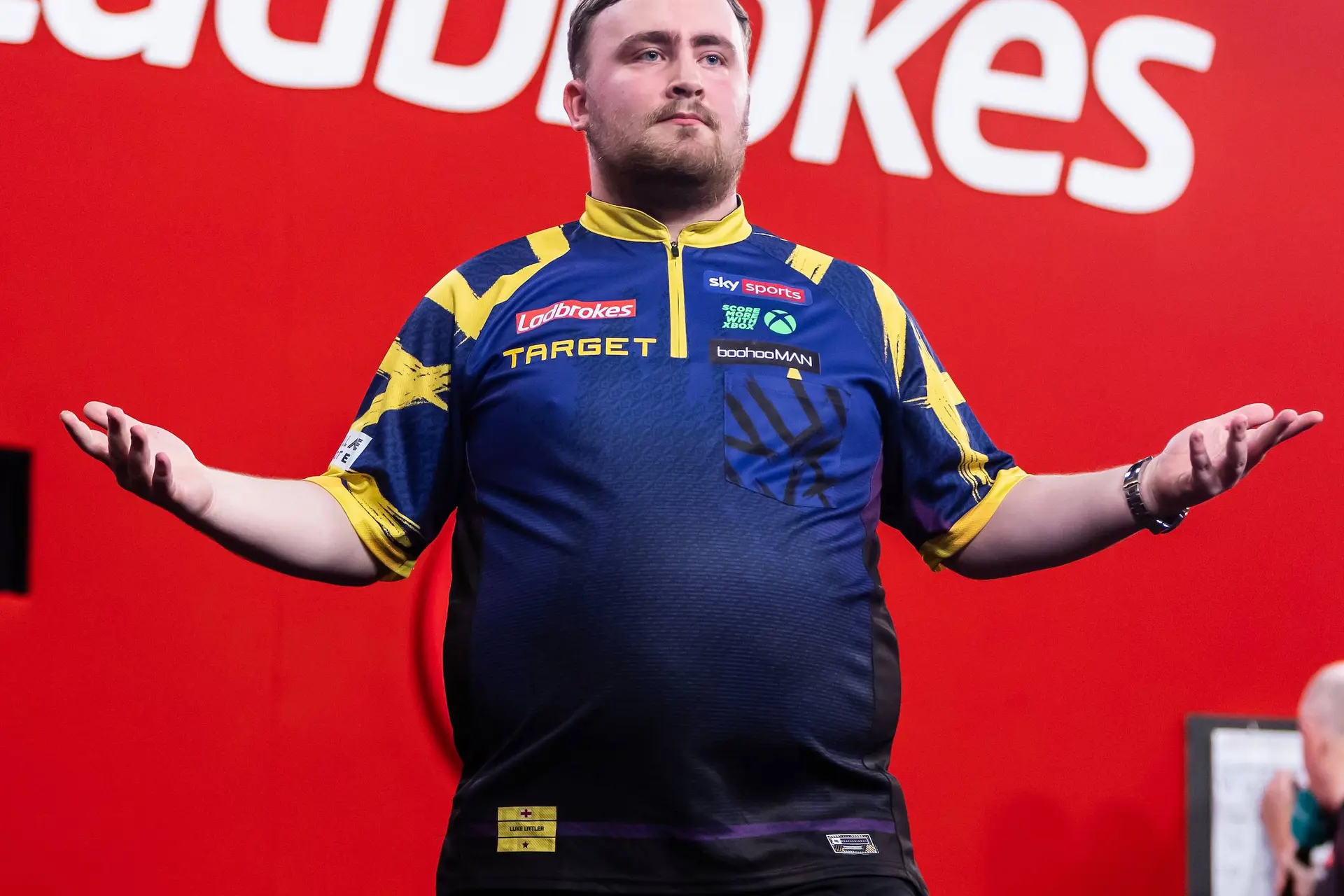 Littler zorgt voor opschudding met 121-showfinish tijdens Players Championship Finals