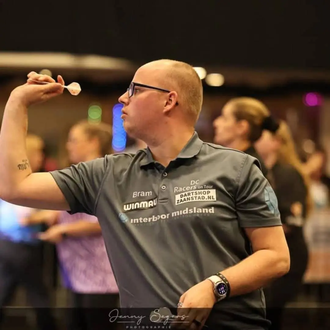 Bram Jongejeugd wint eerste Lucky Darts titel na winst in Amsterdam