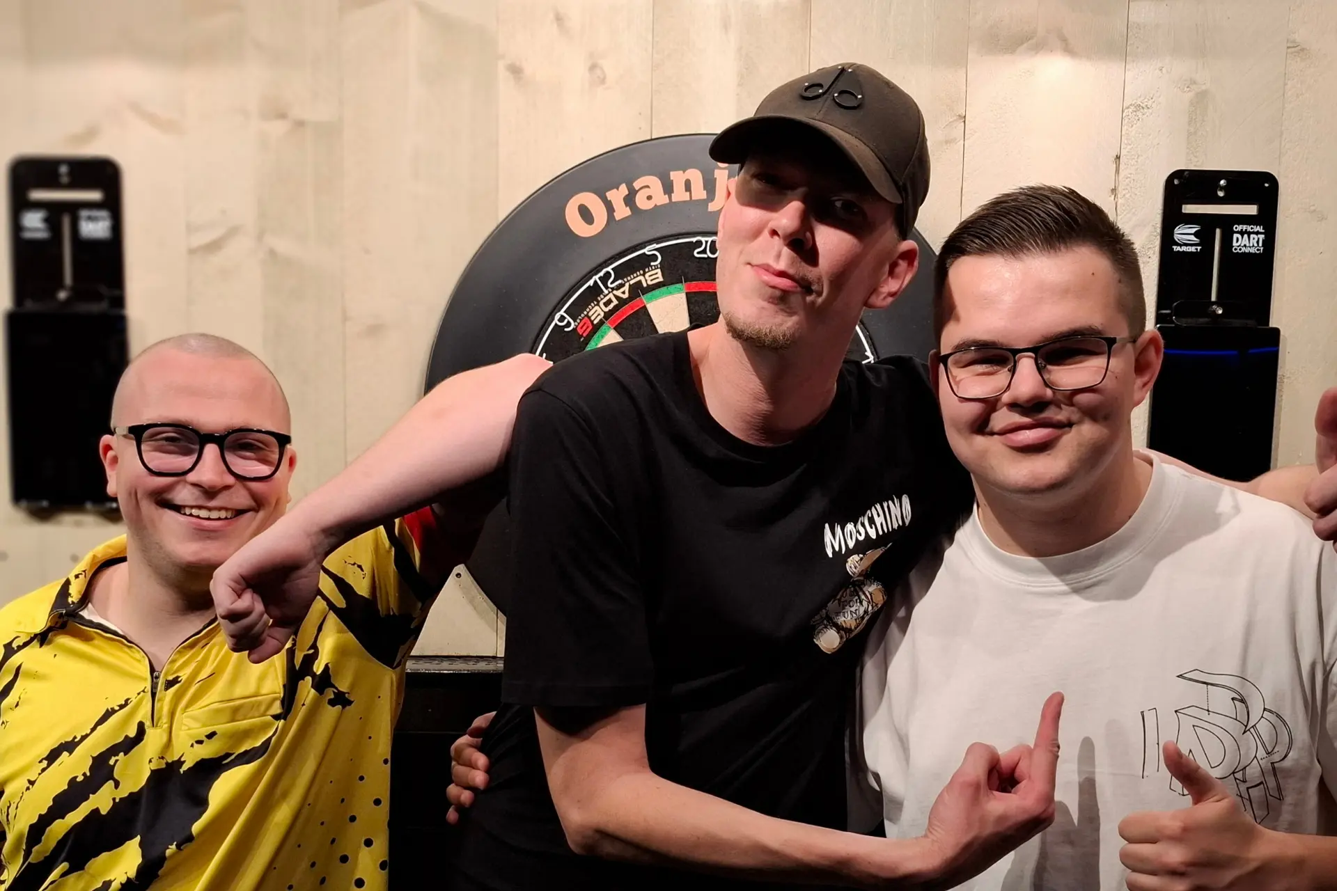 Van Schie verslaat Van Veen tijdens Oranjebar Super Ranking 50 in Mariahout