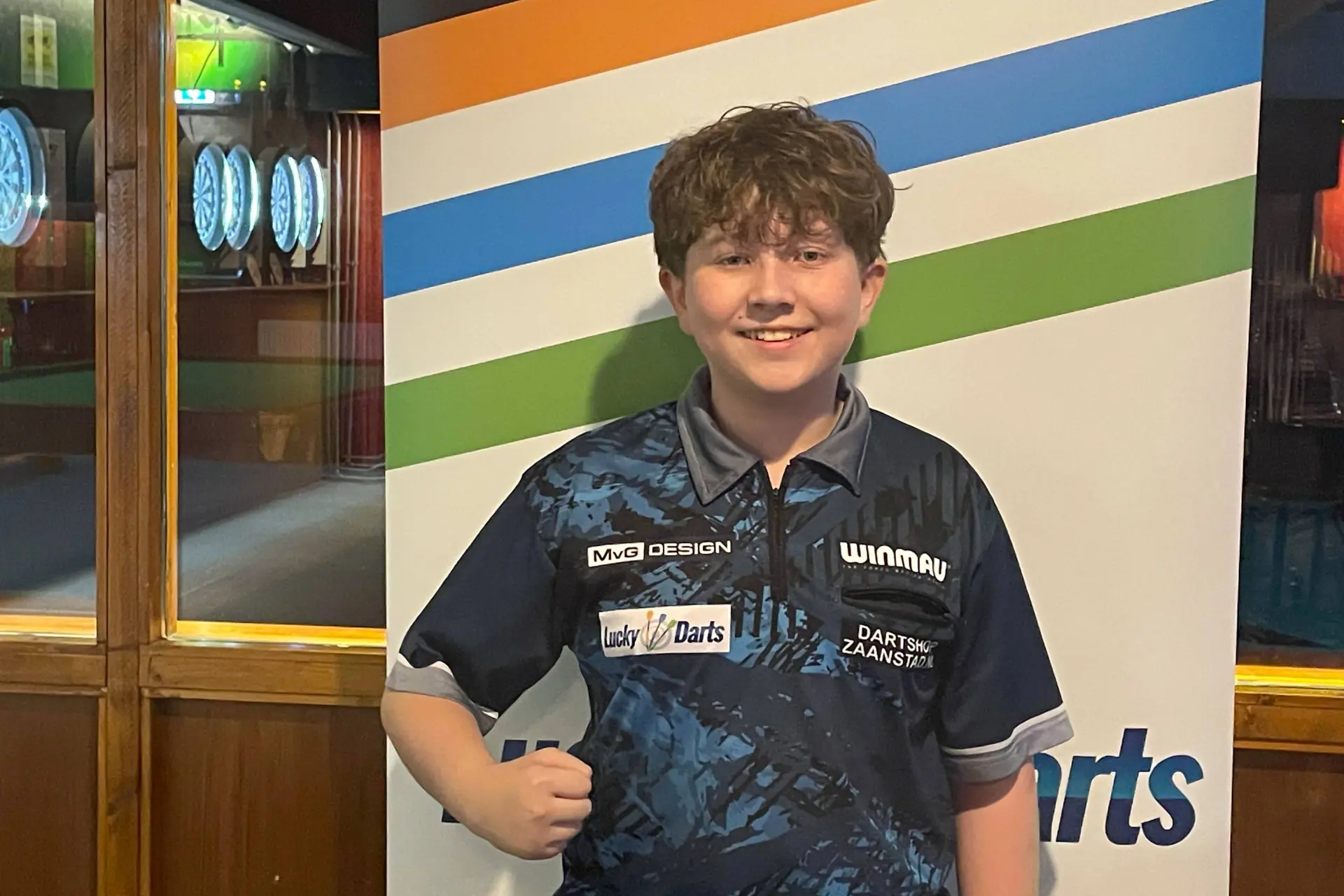 Quinn Sneeboer wint Lucky Darts toernooi in Den Helder na dominante finale
