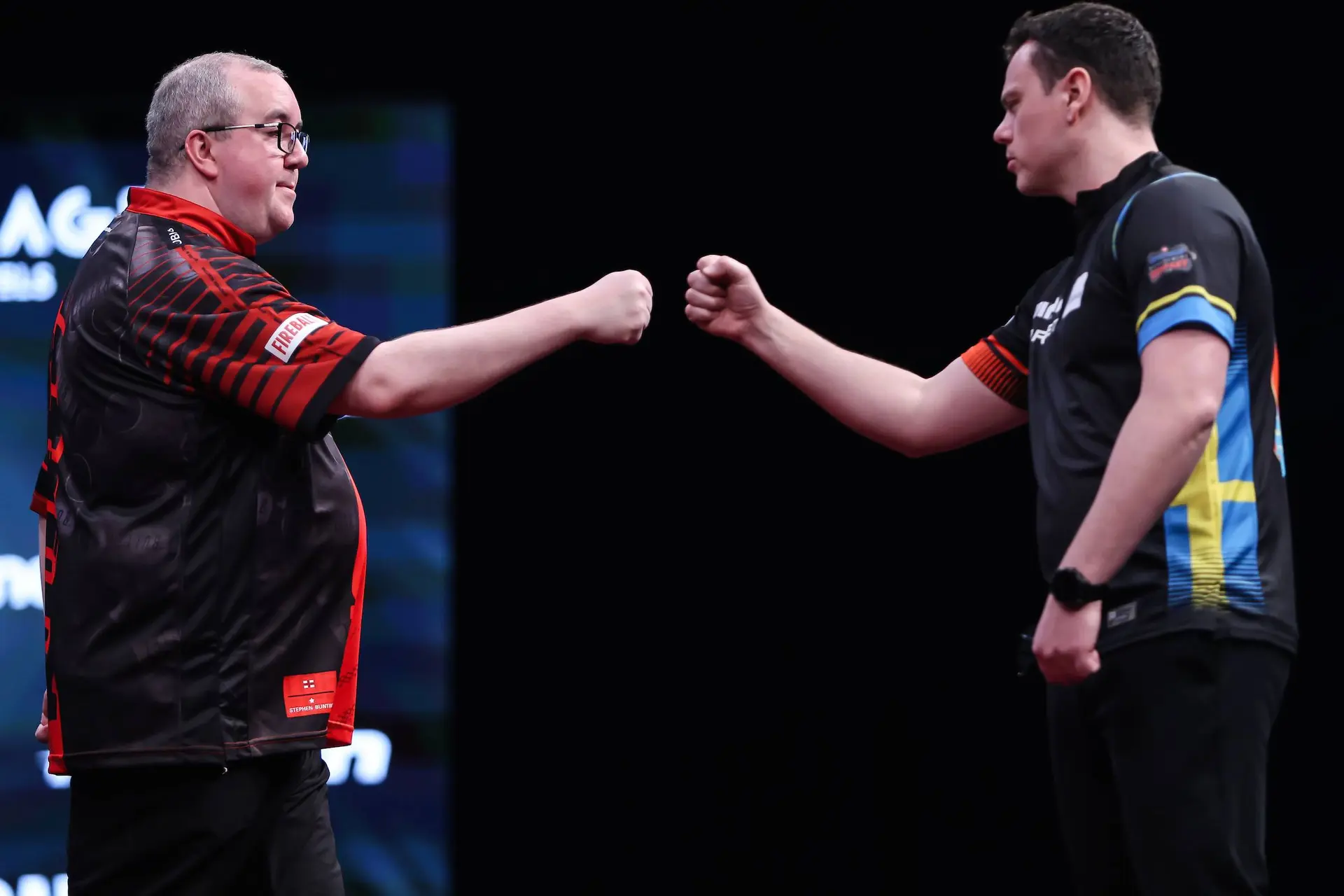 Noppert voegt zich bij Van Veen, Littler ontsnapt tegen De Decker op World Masters, Van Schie en de Graaf eruit