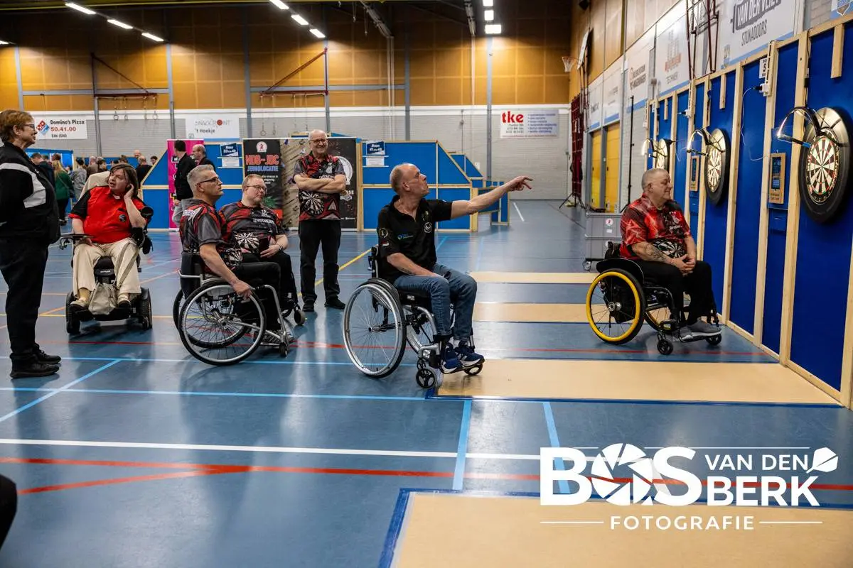 Michelovic van Velzen, Michel van den Hengel en Kasimier Kars winnen paradartsranking in Ede