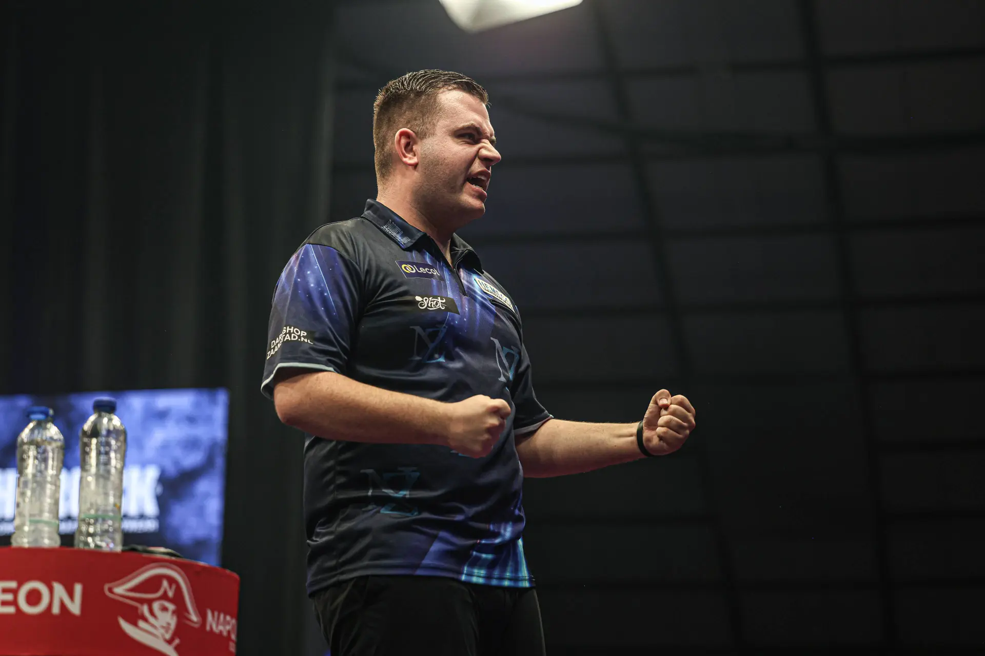 German Darts Grand Prix: Zonneveld begint paasweekend met overwinning, Nijman al onderuit tegen Gilding