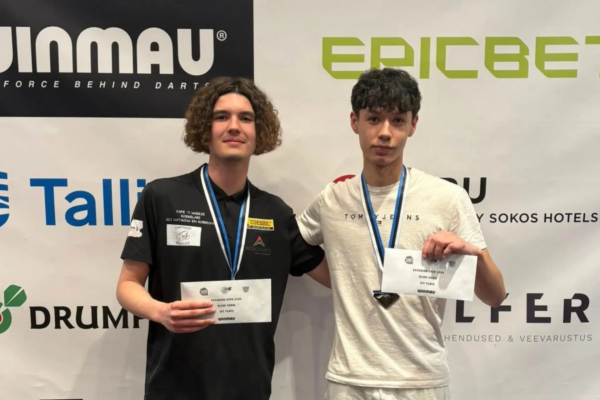 Belgische tiener Coudeville pakt met Finse partner Riiali blind koppeltoernooi op WDF Estonia Open-weekend