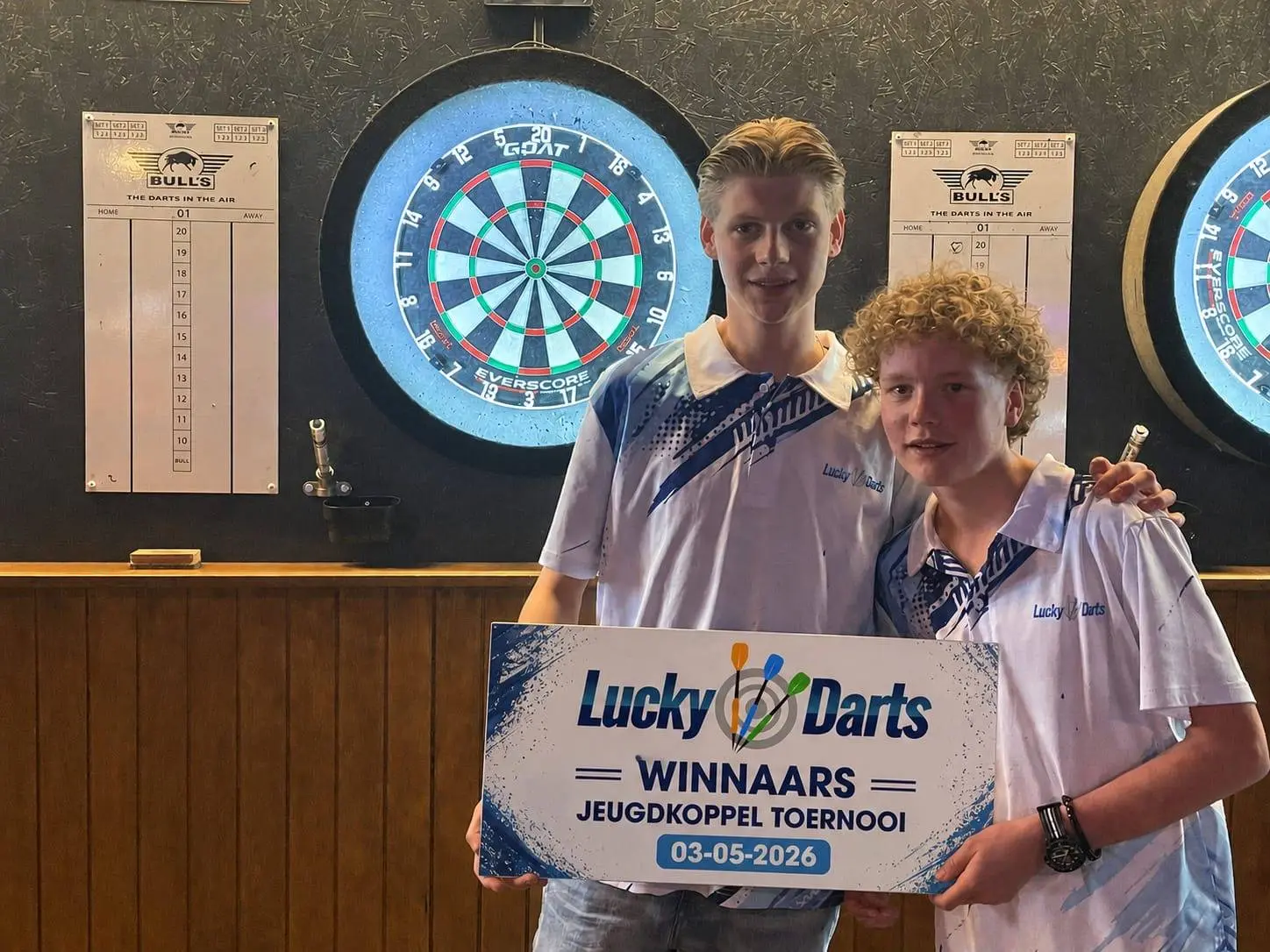 Dion Hombroek en Benjamin van Helbergen winnen eerste Luckydarts Jeugd Koppeltoernooi