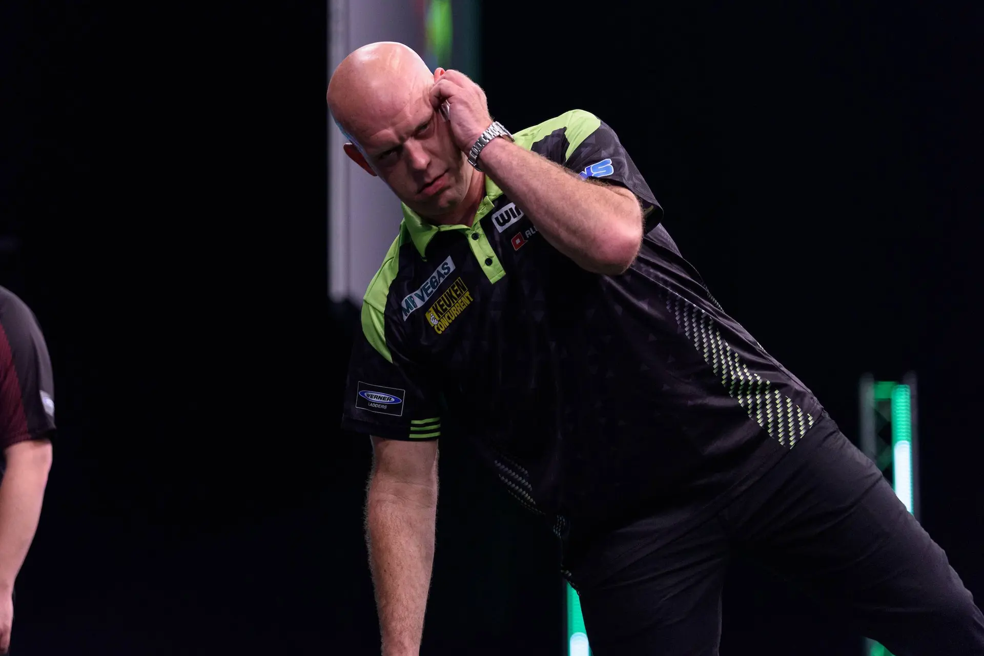 Michael van Gerwen na moeizame zege duidelijk: 'De winst is altijd het belangrijkste'