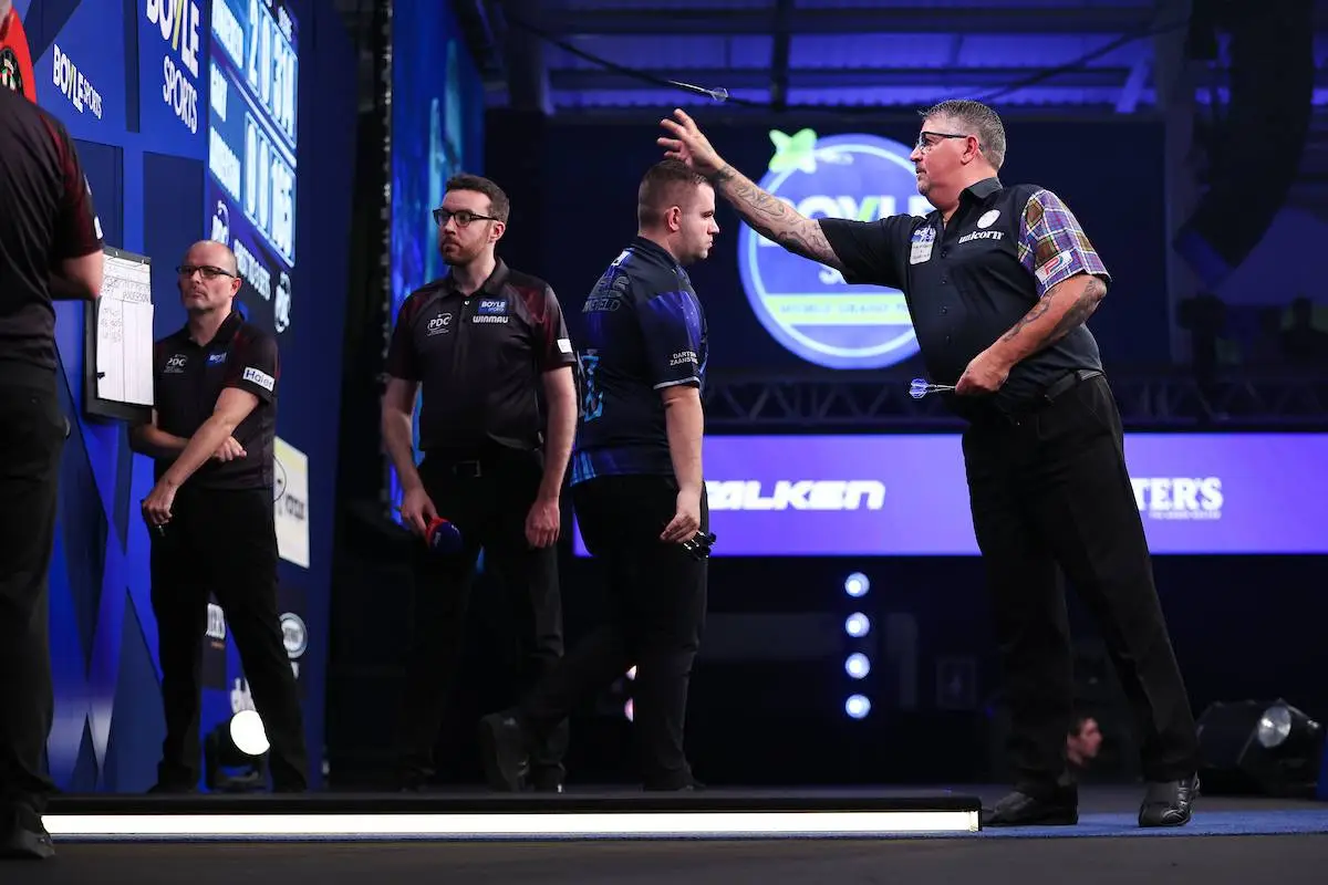 Vincent van der Voort ziet probleem bij Gary Anderson: ‘Deze set-up loopt gewoon niet’