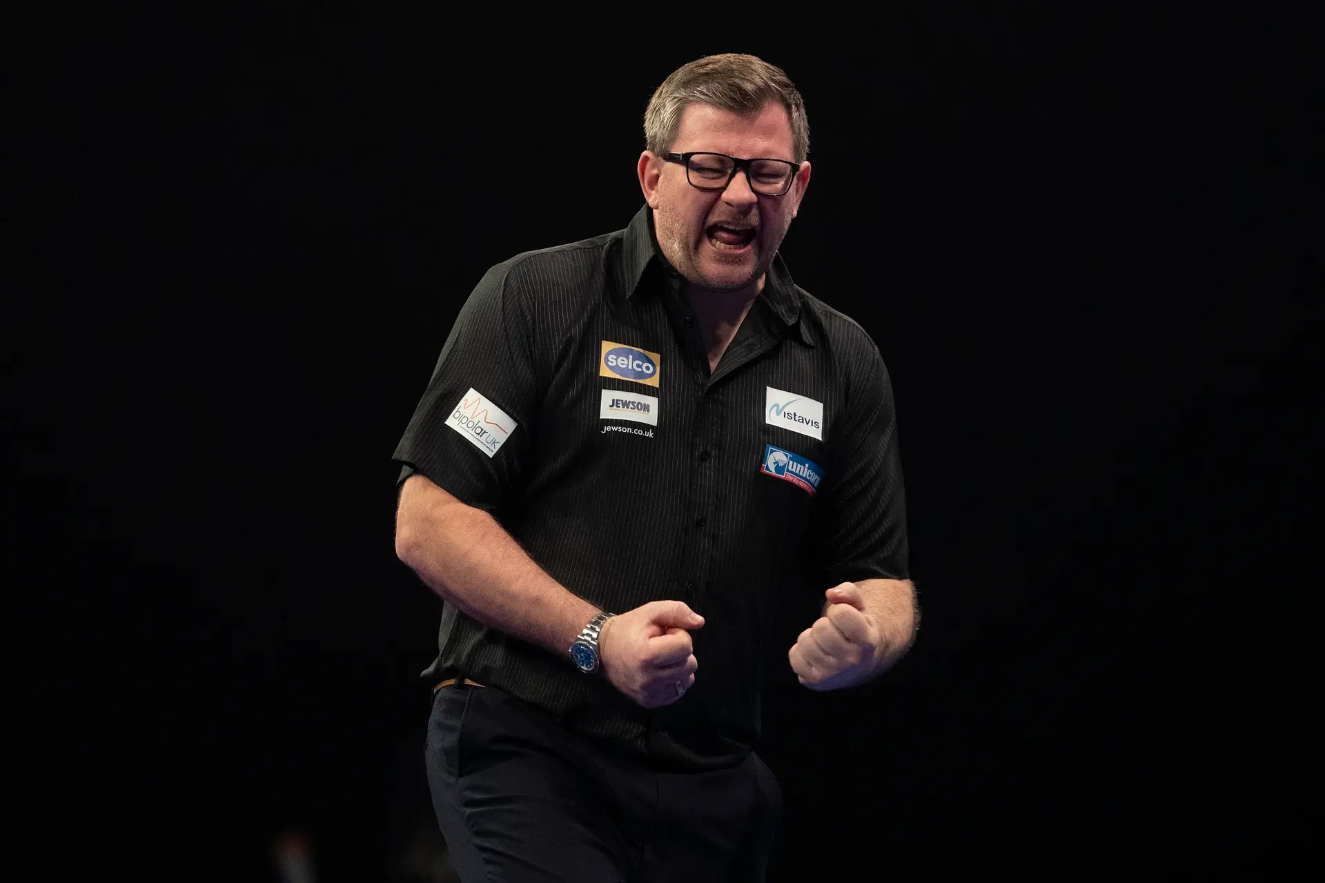 Wade produces comeback to edge past Van den Bergh into third Grand Slam final