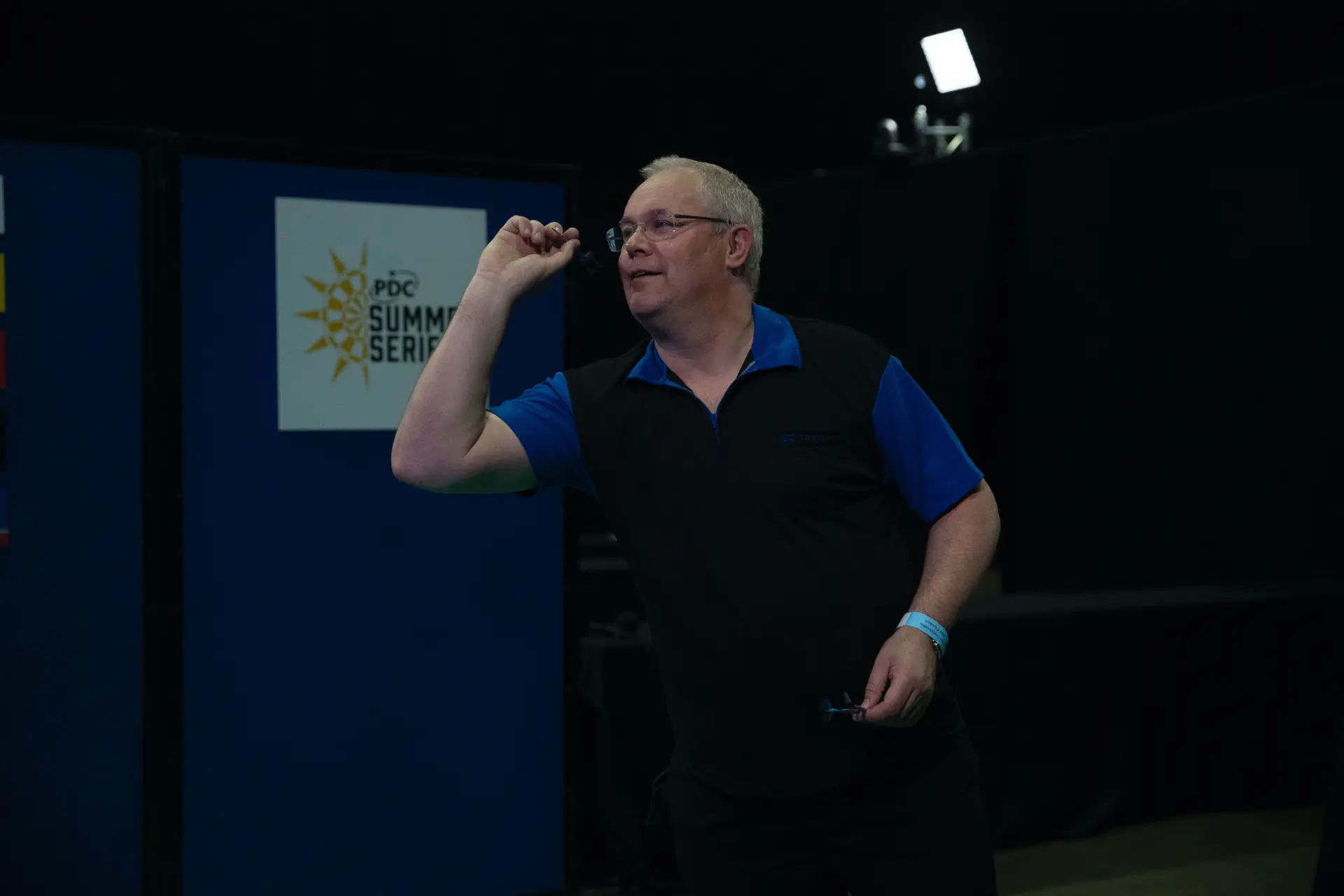 Lovely, Barstow, Hughes and Coulson through to final stage on Day One of UK Q-School (live blog closed)