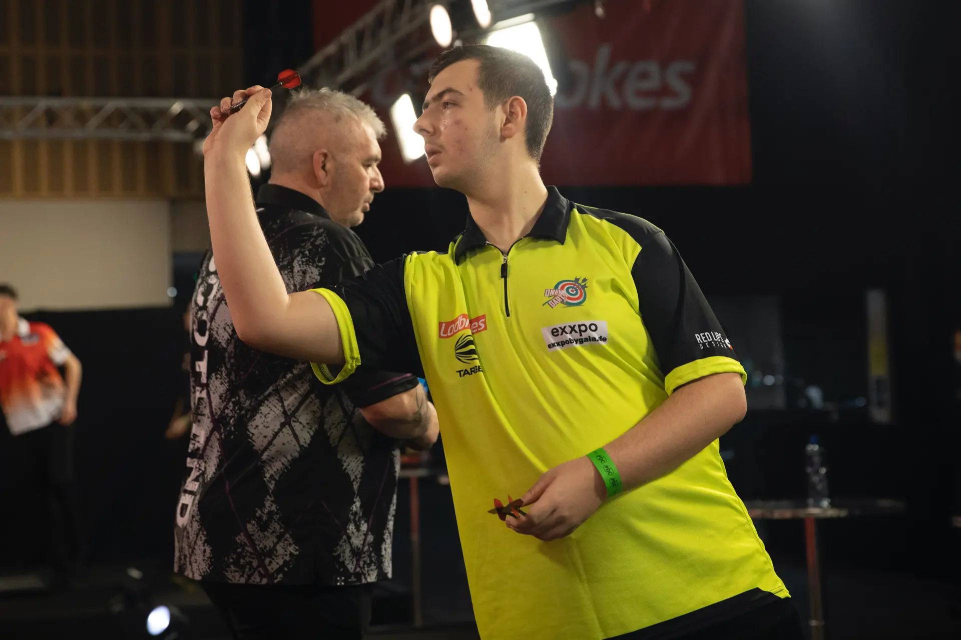 Record breaking debutant Bialecki pins early nine-dart finish to begin 2021 UK Open