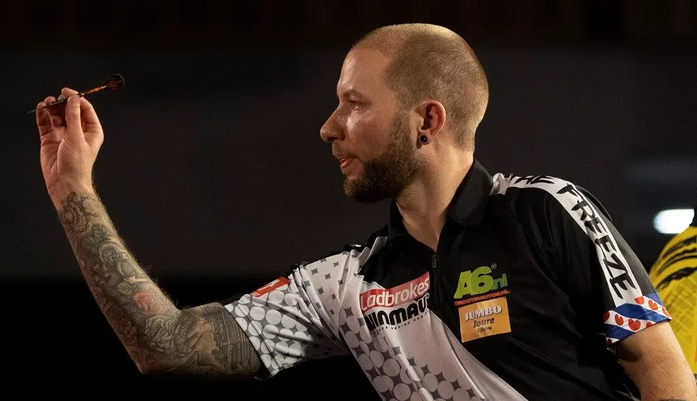 Noppert and Atkins hit nine-dart finishes during second round clash at PDC Super Series 5