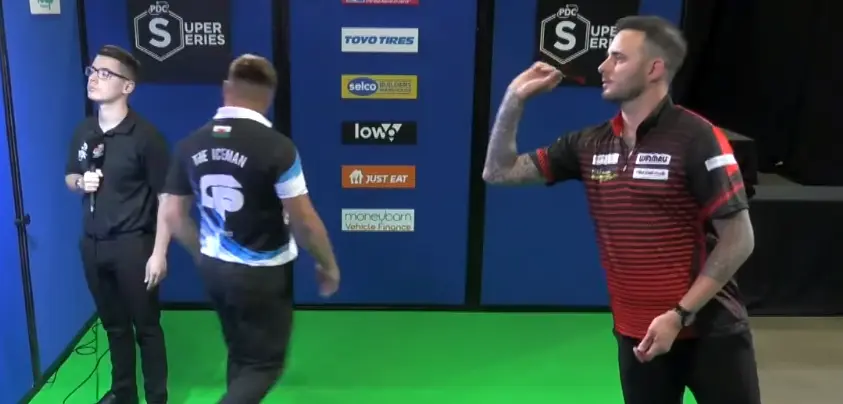 VIDEO: Cullen faces Price in PDC Super Series 4 Day One final
