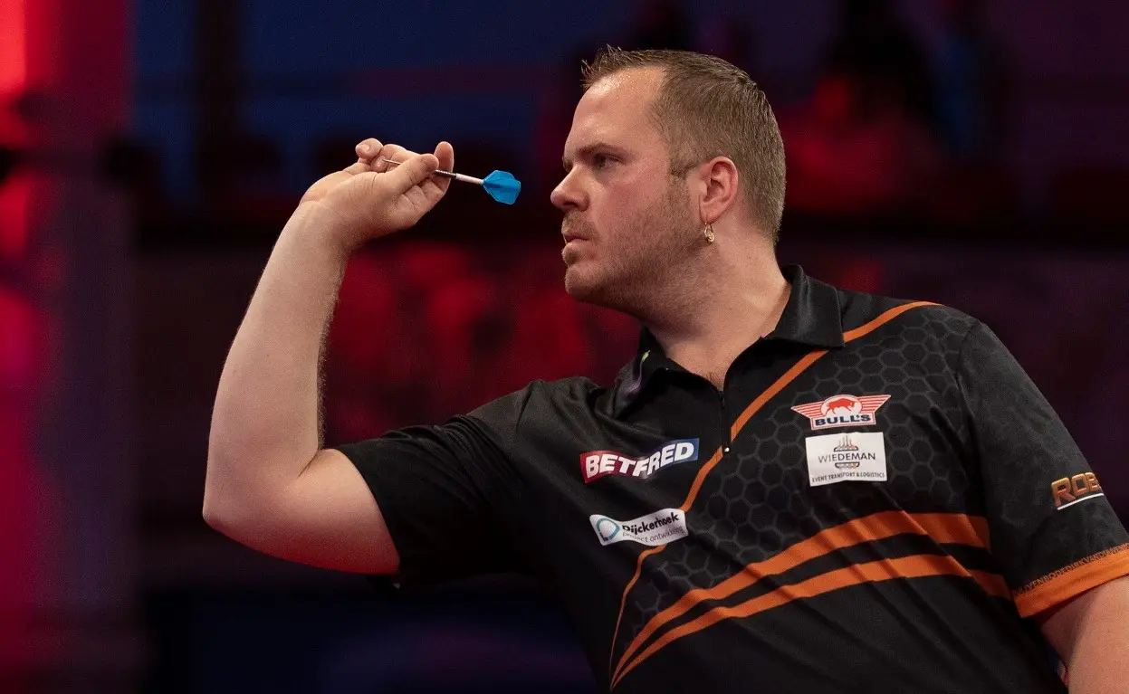 Van Duijvenbode progresses to Third Round at PDC World Darts Championship after tiebreak thriller against Koltsov