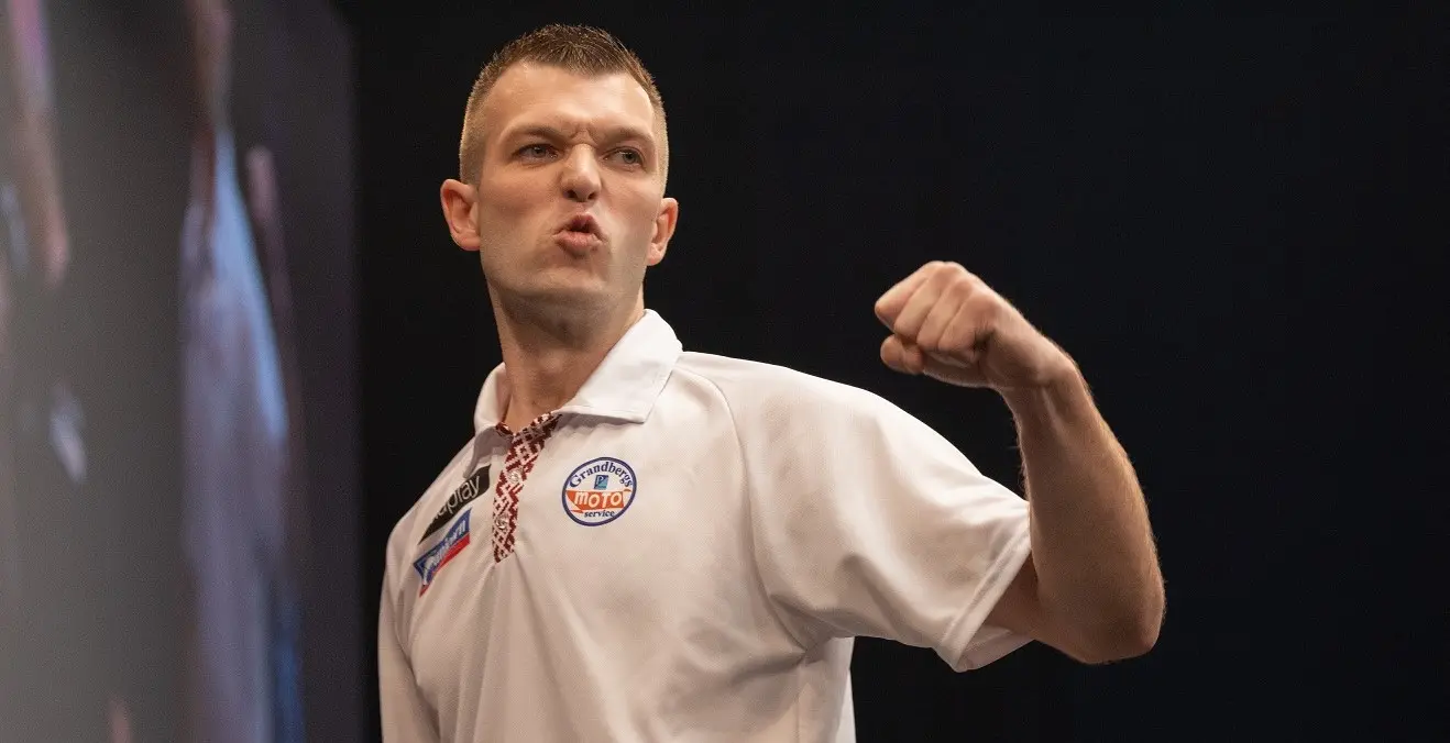 Madars Razma Nordic Darts Masters R1 2