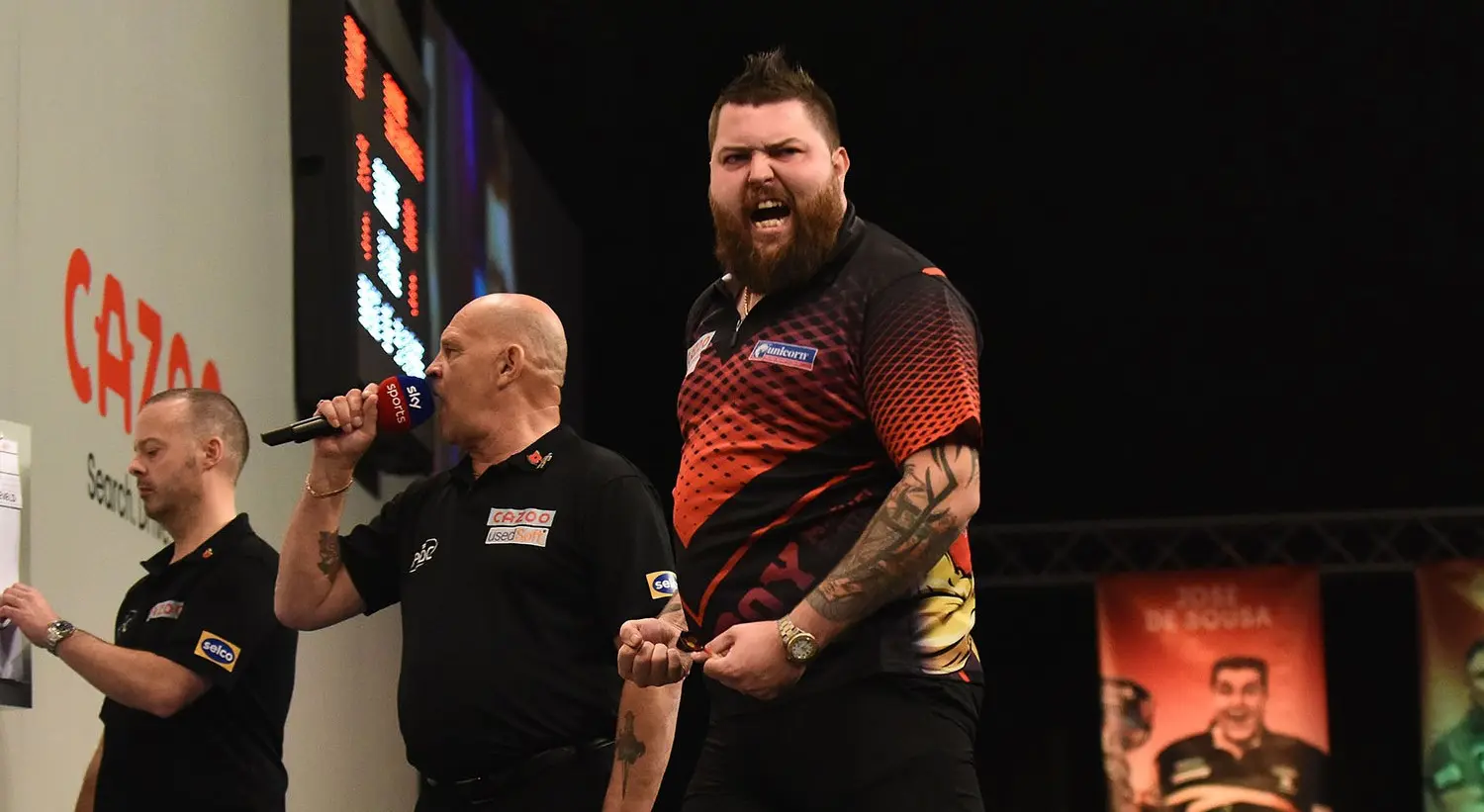 Superb Smith dumps out Van Gerwen to reach Grand Slam of Darts semi-finals