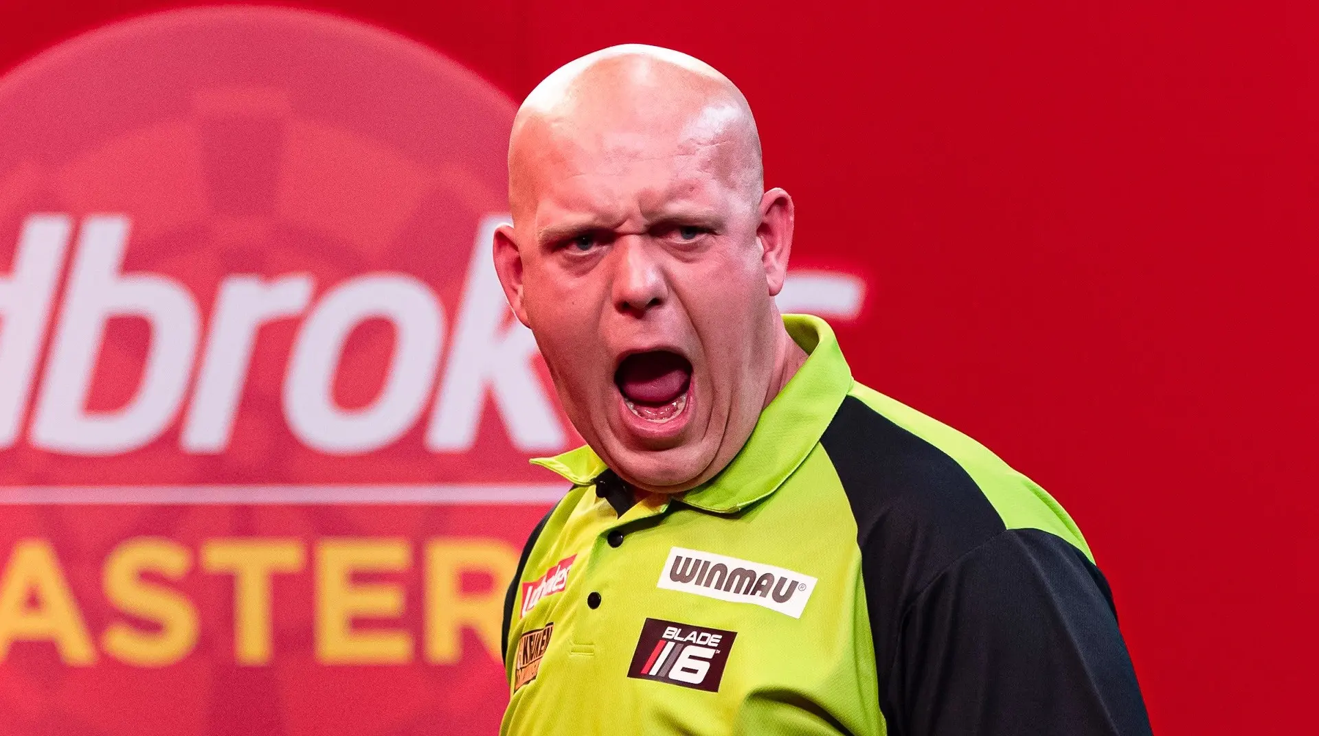 Van Gerwen outclasses brave De Sousa to keep hopes of 6th Masters title alive