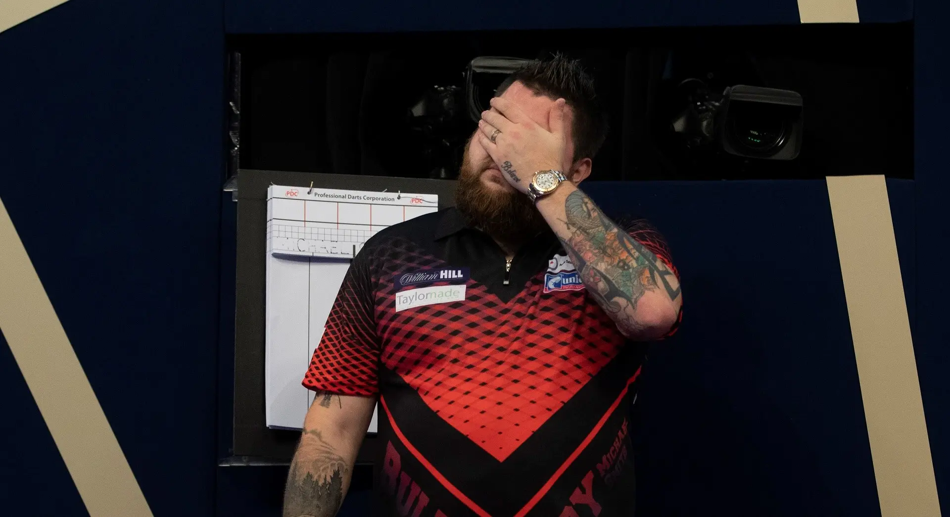 VIDEO: Smith fights back tears as Wright lifts PDC World Darts Championship trophy
