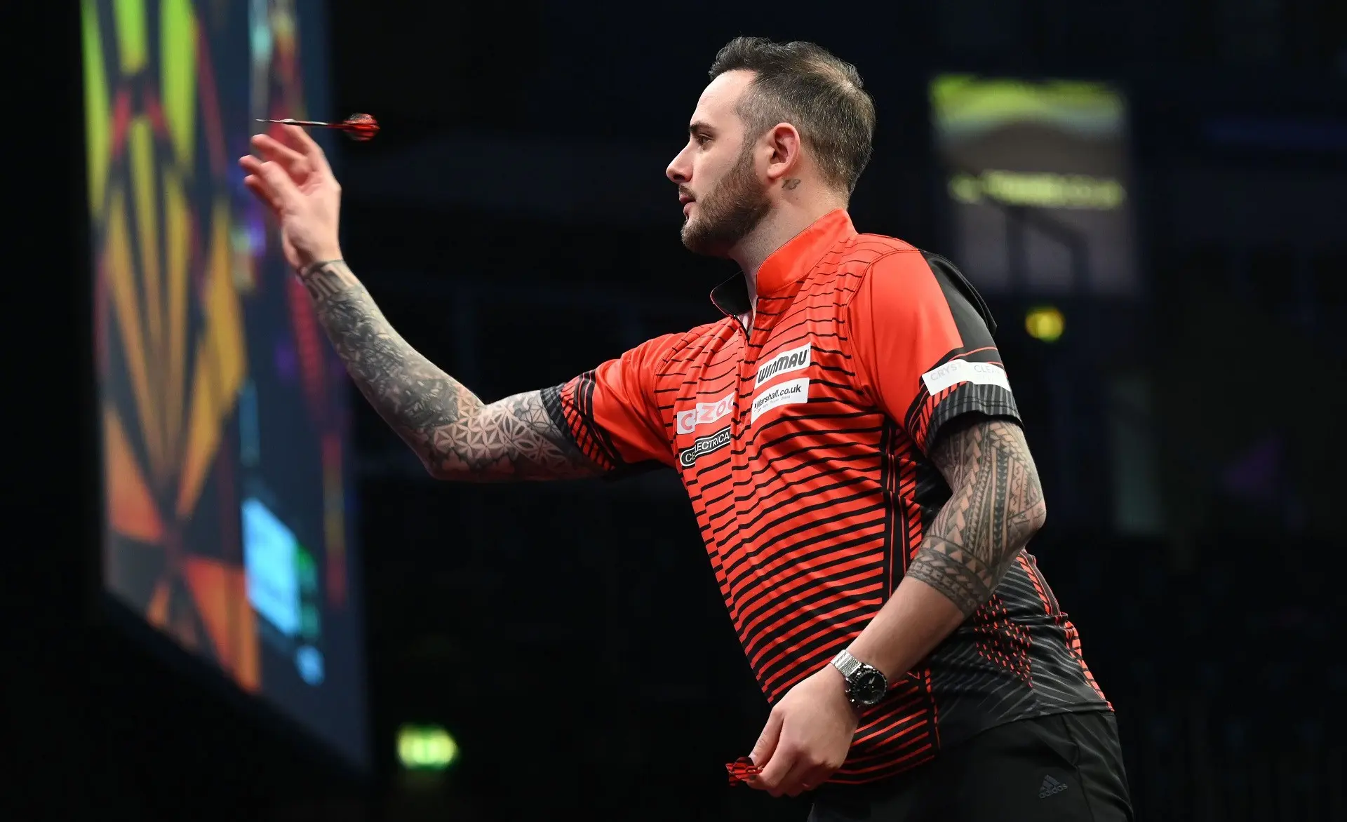 Mardle praises work off the oche from Cullen and Humphries: "Darts needs these youngsters coming through that are looking good"