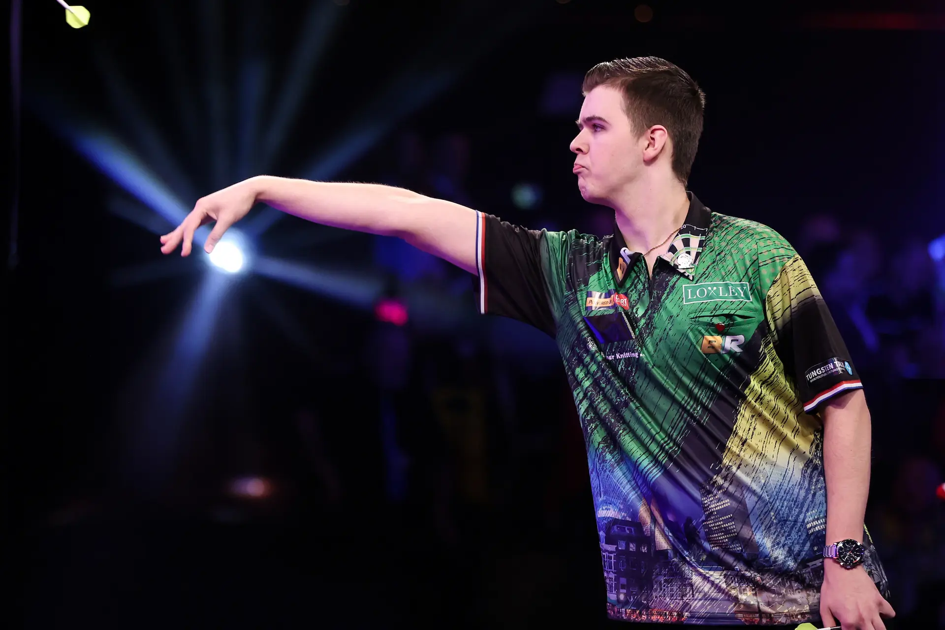 Roes and Cairns seal Boys and Girls titles at 2022 WDF Lakeside World Championship