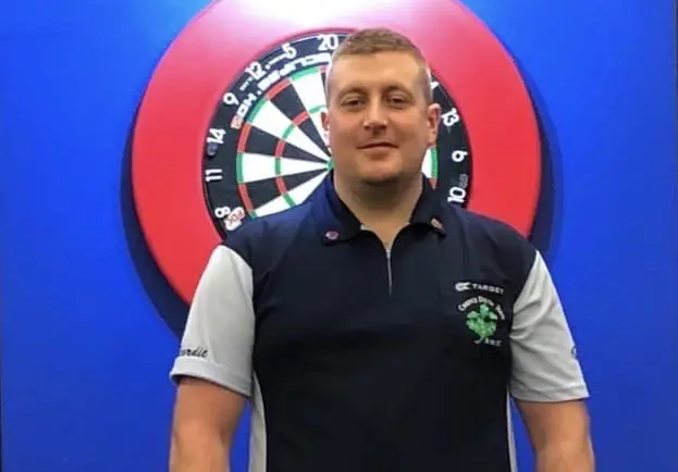 Gavin Carlin signs deal with Target Darts