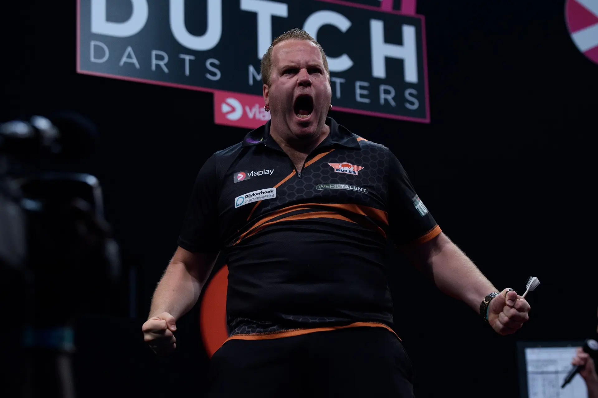 Van Duijvenbode thrashes Clemens in sensational whitewash win to seal second ProTour title of the season at Players Championship 18