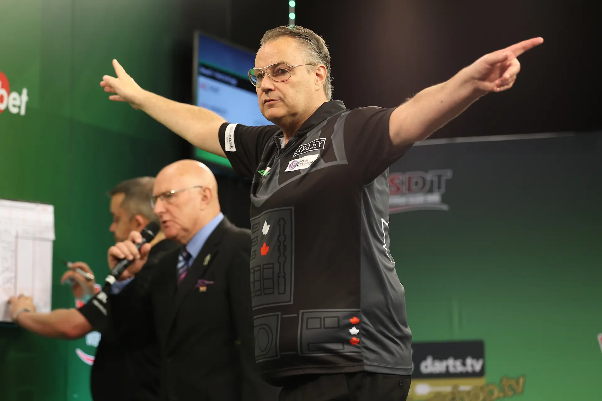 Leighton Bennett and Max Hopp among daily winners whilst the likes of John Part, Mark Dudbridge and Alan Norris progress to final stage through Order of Merit on Day 3 of Q-School (liveblog closed)