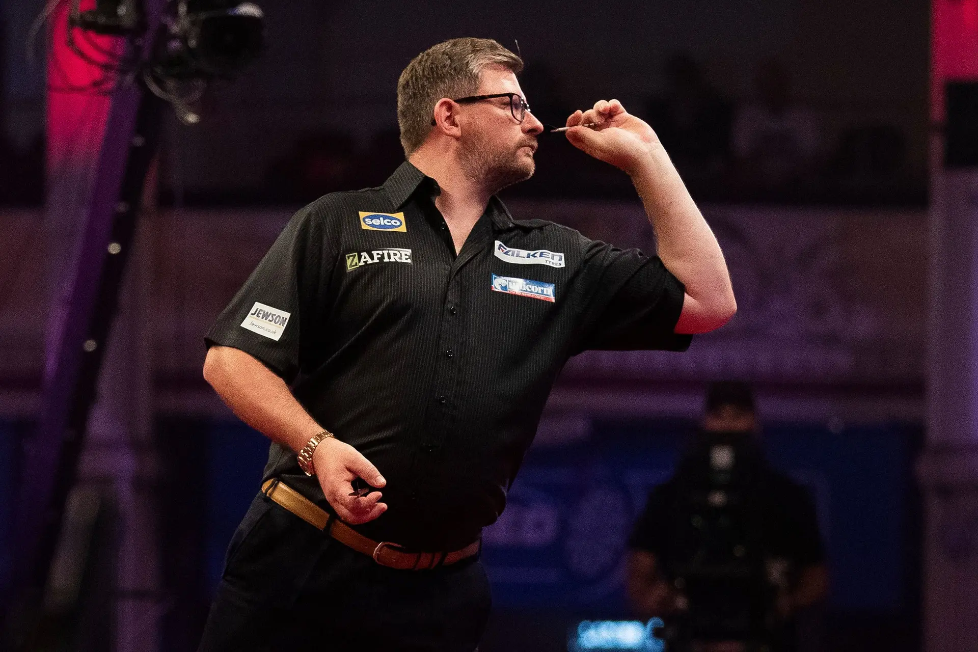 Defending champion Cross dumped out by Wade, Noppert sees off Gilding in hard fought win