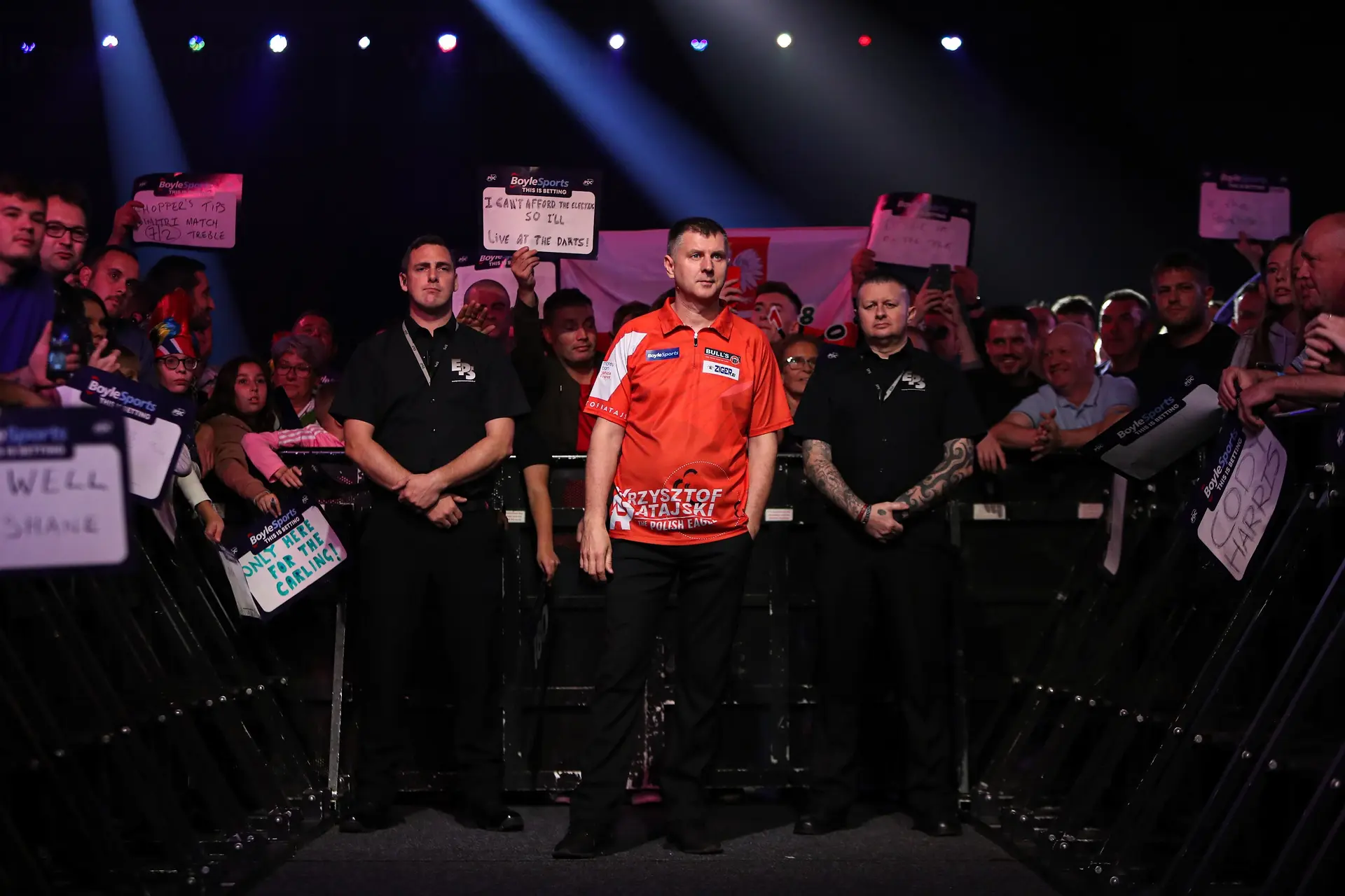 Ratajski chops the Mullet, swoops past Jansen to reach Third Round at PDC World Darts Championship