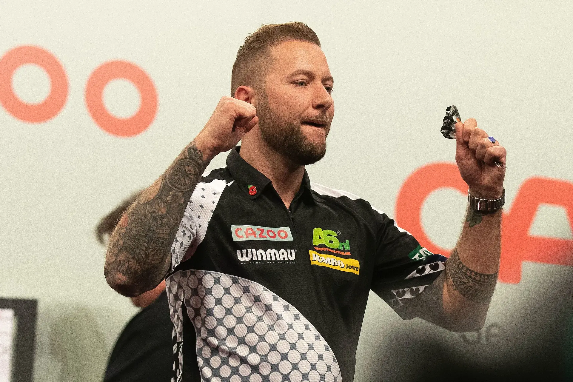 Noppert edges out Suljovic and tops Group B, joined by Whitlock in Last 16 of Grand Slam of Darts